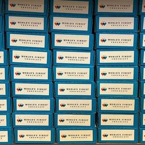 Worlds finest chocolate box of 60 variety chocolates